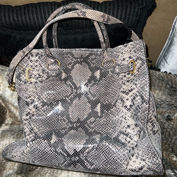 Michael Kors Large Embossed Python Bag - Picture 4 of 8